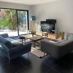12 Pers Avec Piscine Chauffee 1 Mai Au 30 Sept アルカション