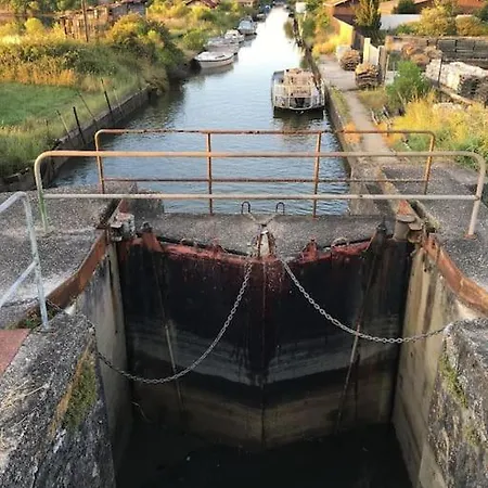 12 Pers Avec Piscine Chauffee Et Rafraichisseur *