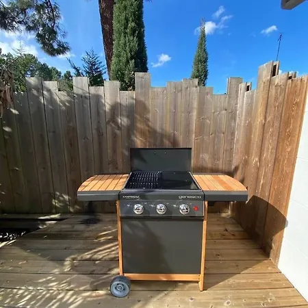 Villa 12 Pers Avec Piscine Chauffee 1 Mai Au 30 Sept